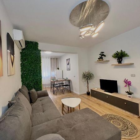Pine Apartment ติรานา ภายนอก รูปภาพ