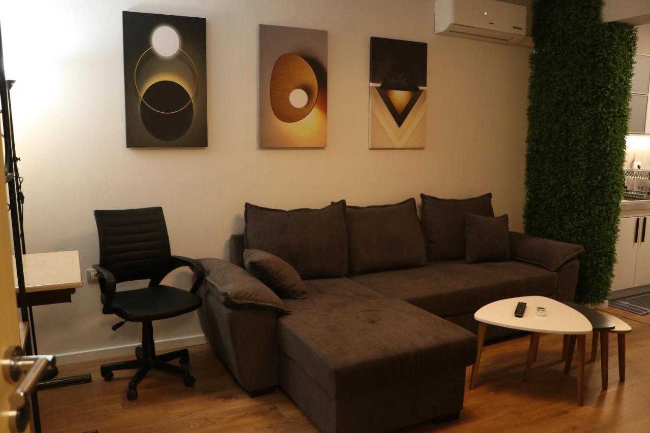 Pine Apartment ติรานา ภายนอก รูปภาพ